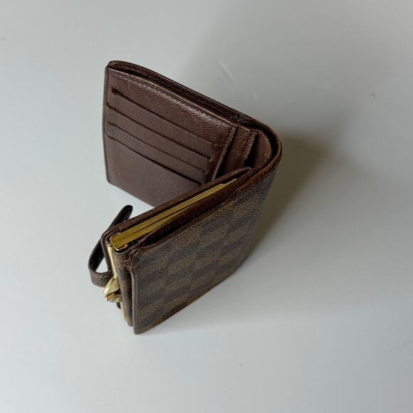 Louis Vuitton Damier Ebene Kisslock Wallet - Picture 5 of 8